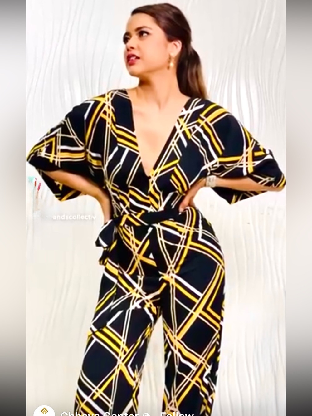 Forever 21 Black Yellow Geometric Print V Neck Jumpsuit with a Sash Size S NWT